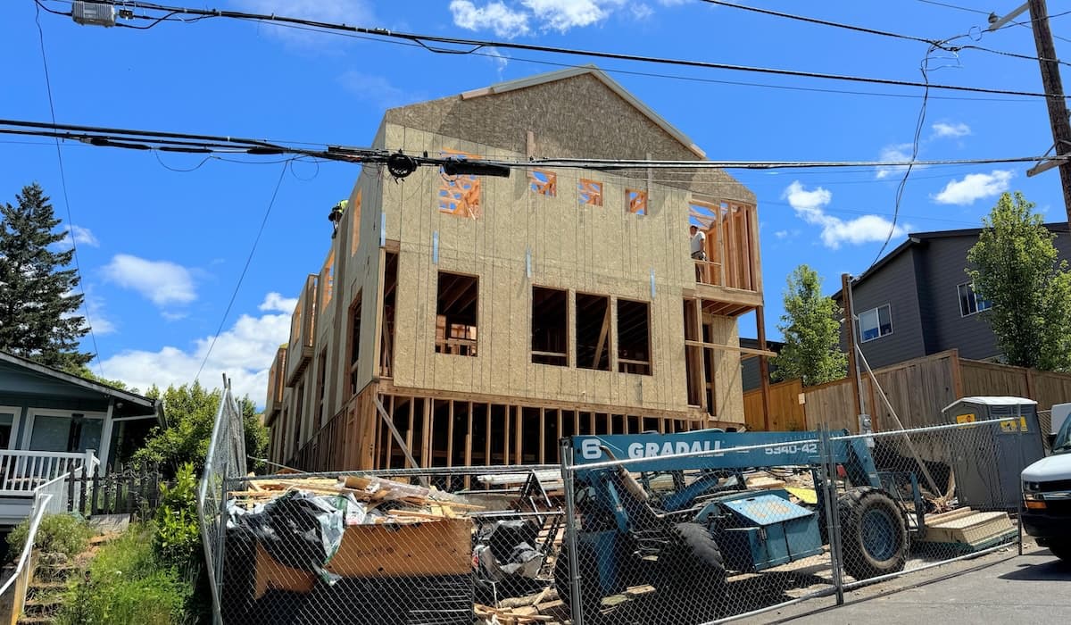 5 Townhomes on NE 91st Sloped Lot